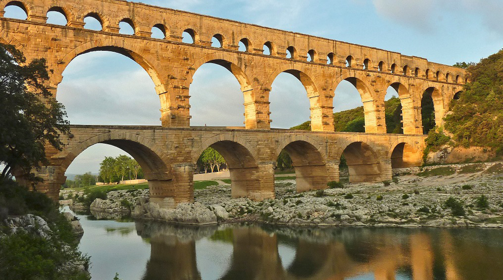 roman architecture arch aqueduct